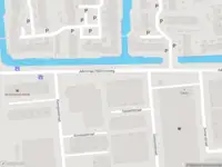 Ambulance met gepaste spoed naar de Admiraal Helfrichweg in Capelle aan den IJssel