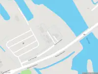 Ambulance met gepaste spoed naar de Oude Veerdam in Simonshaven