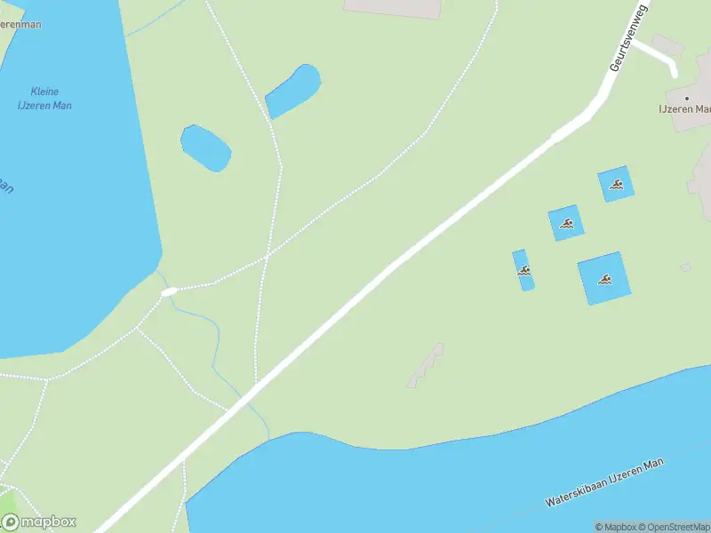 Brandweer met grote spoed naar de Geurtsvenweg in Weert vanwege een buitenbrand