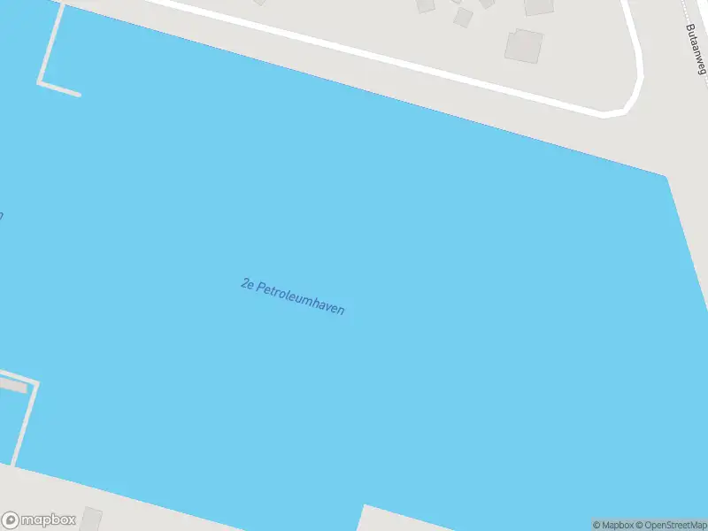 Brandweer met gepaste spoed naar de Butaanweg in Hoogvliet Rotterdam