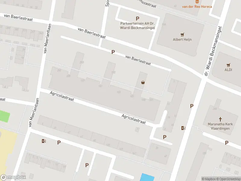 Ambulance met grote spoed naar de Van Baerlestraat in Vlaardingen