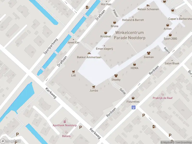Ambulance met grote spoed naar de Paradeplein in Nootdorp