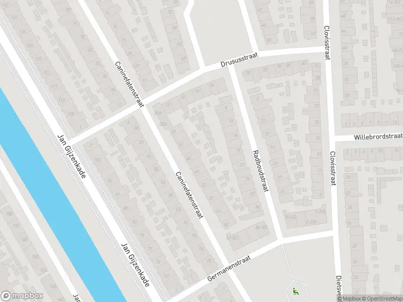 Brandweer met gepaste spoed naar de Radboudstraat in Haarlem vanwege wateroverlast