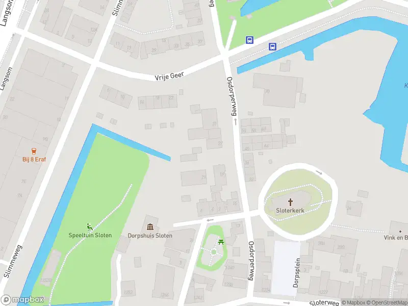Brandweer met gepaste spoed naar de Vrije Geer in Amsterdam