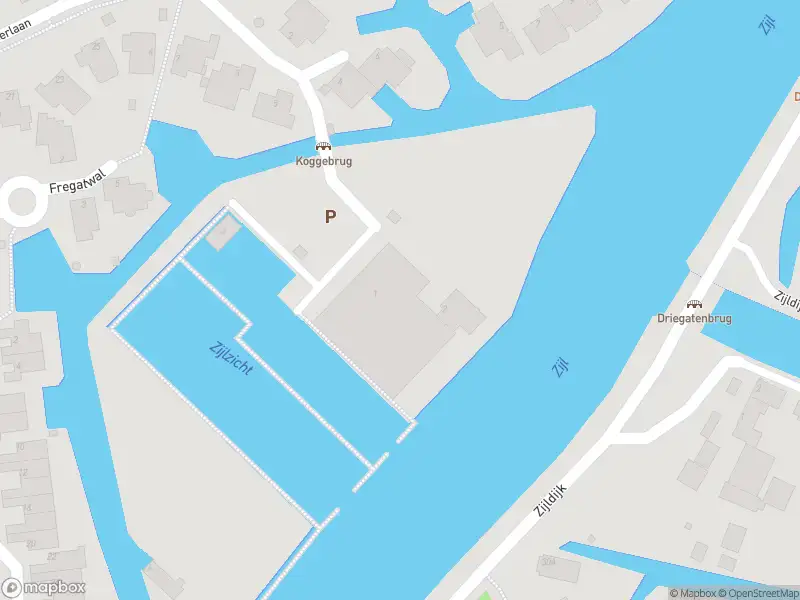 Ambulance met gepaste spoed naar de Zijleiland in Leiden
