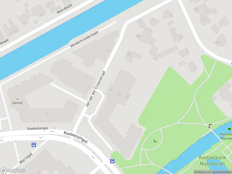 Ambulance met grote spoed naar de Jan van der Croonstraat in Weert