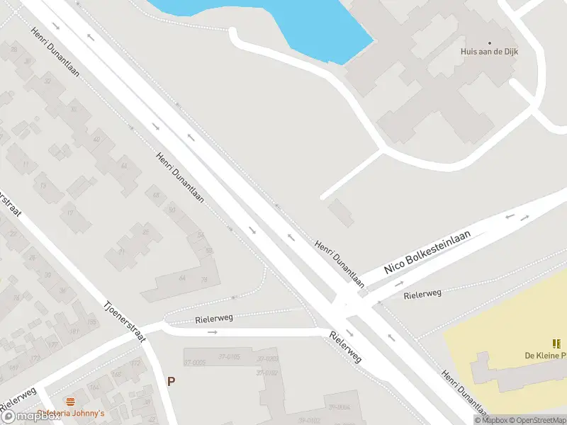 Politie naar de Nico Bolkesteinlaan in Deventer vanwege aanrijding met letsel