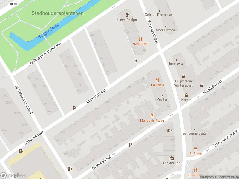 Ambulance met gepaste spoed naar de Nicolaïstraat in 's-Gravenhage