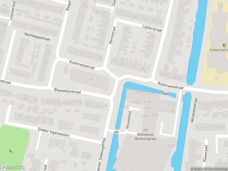 Ambulance met grote spoed naar de Koolmeesstraat in Bleskensgraaf
