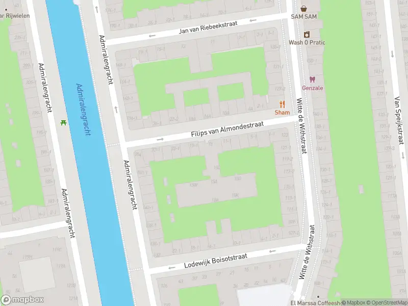 Ambulance met gepaste spoed naar de Jan van Riebeekstraat in Amsterdam