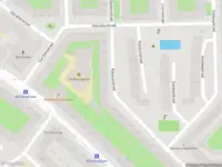 Ambulance met grote spoed naar de Solebaystraat in Amsterdam