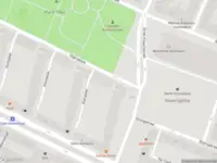 Ambulance met gepaste spoed naar de Heemraadssingel in Rotterdam