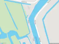 Ambulance met gepaste spoed naar de Ringdijk in Zaandam
