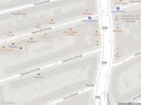 Ambulance met gepaste spoed naar de Zwaerdecroonstraat in Rotterdam