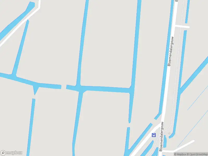 Ambulance met grote spoed naar de Dorpsstraat Holysloot in Amsterdam