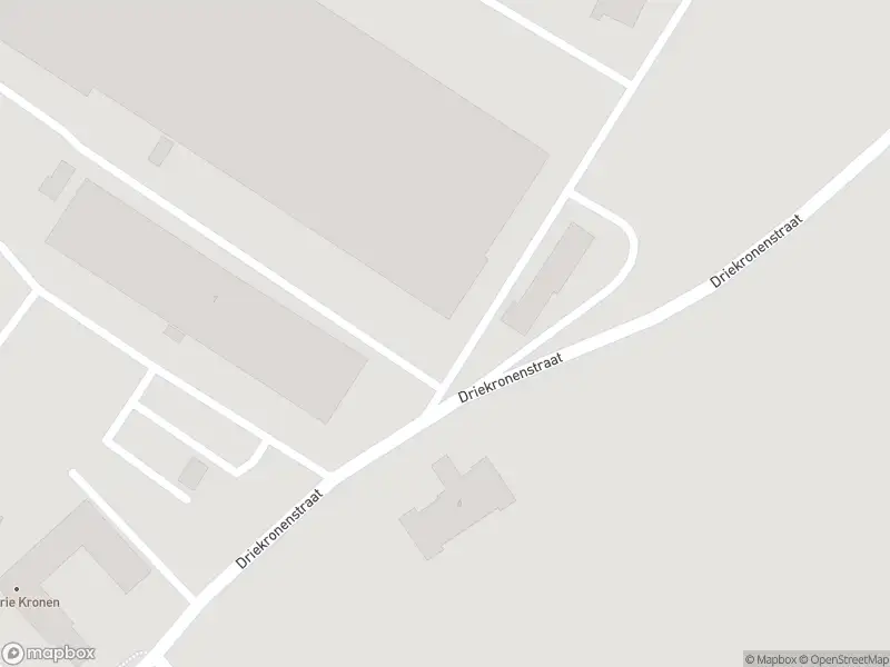 Brandweer met grote spoed naar de Driekronenstraat in Milsbeek vanwege voertuigbrand