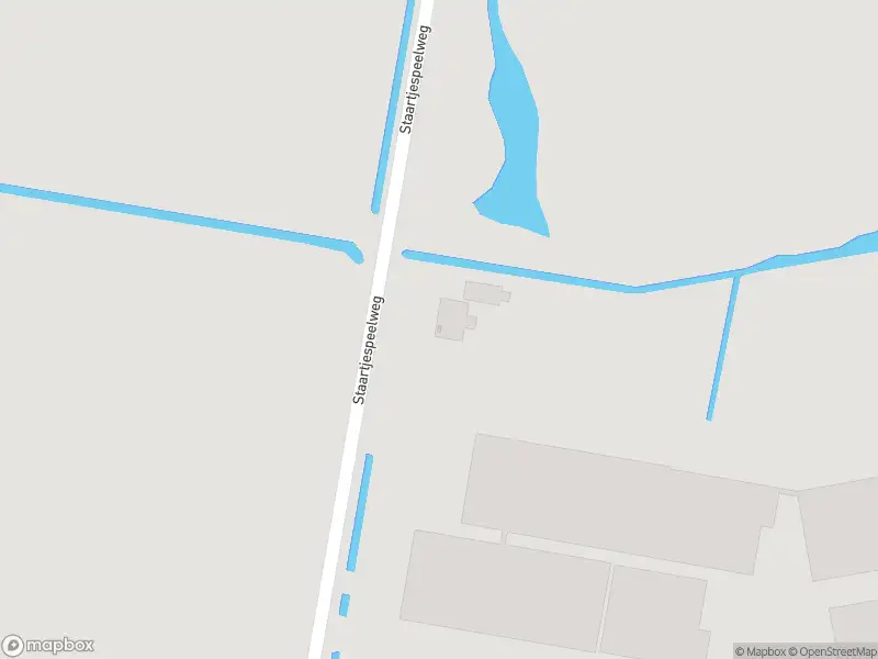 Brandweer met gepaste spoed naar de Staartjespeelweg in Odiliapeel vanwege een buitenbrand
