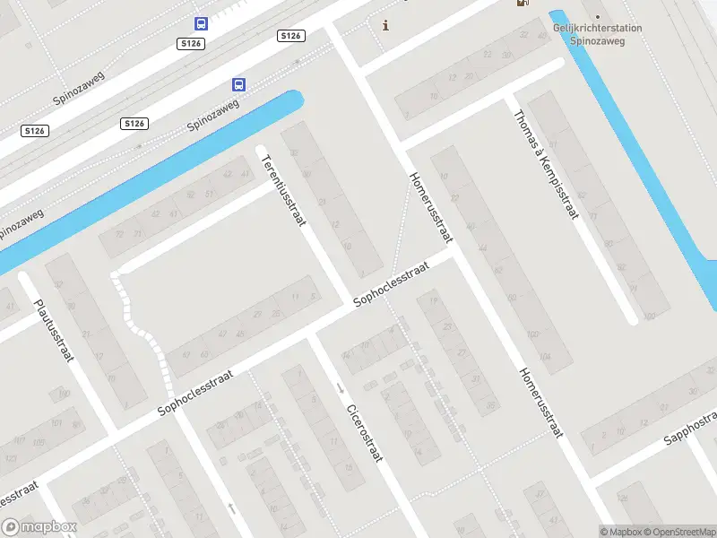 Ambulance met gepaste spoed naar de Terentiusstraat in Rotterdam