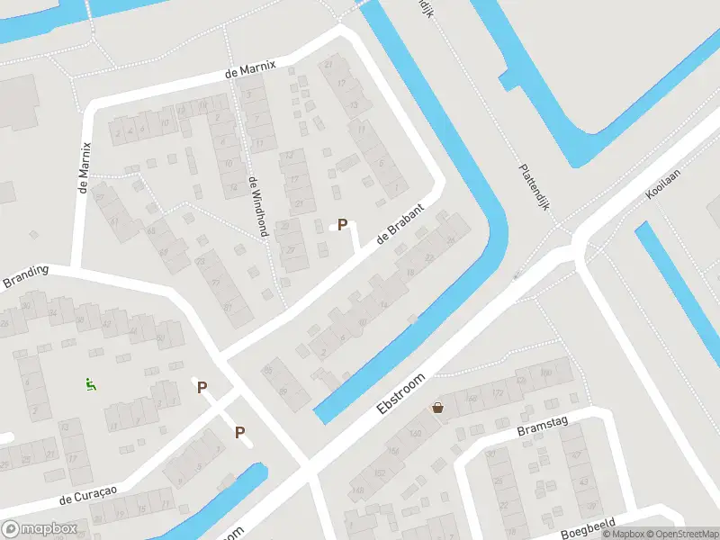 Ambulance met grote spoed naar de De Brabant in Hellevoetsluis
