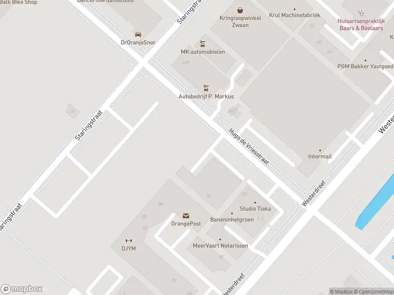Ambulance naar de Hugo de Vriesstraat in Nieuw-Vennep