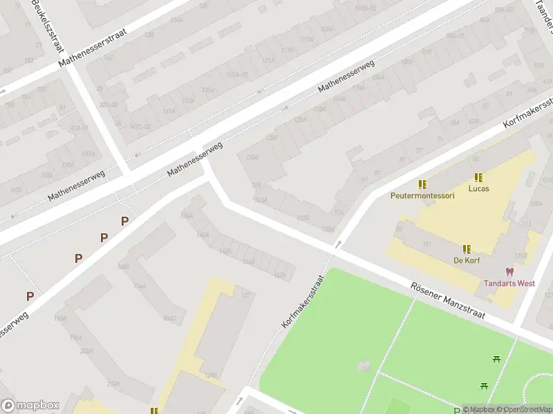 Ambulance met gepaste spoed naar de Rösener Manzstraat in Rotterdam