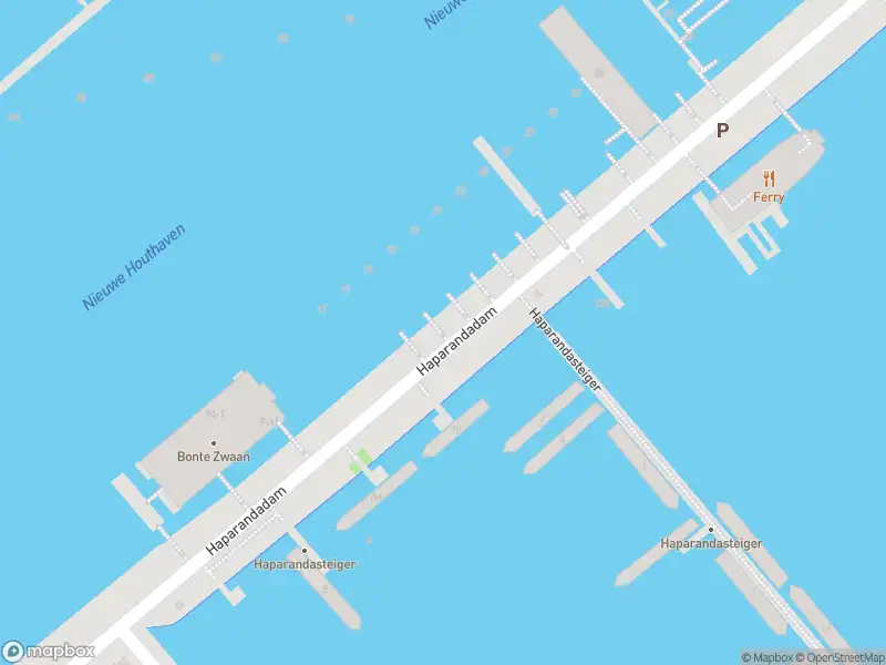 Ambulance met grote spoed naar de Haparandadam in Amsterdam