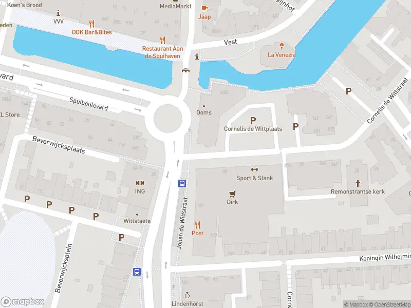 Ambulance met gepaste spoed naar de Johan de Wittstraat in Dordrecht