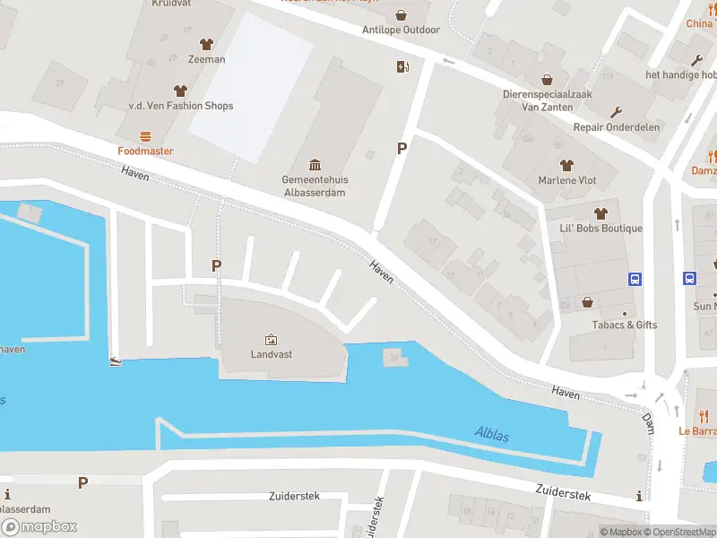 Ambulance met gepaste spoed naar de Haven in Alblasserdam