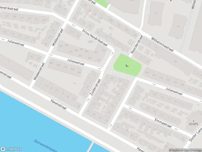 Ambulance met gepaste spoed naar de Zuiderstraat in Sliedrecht