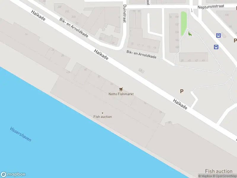 Ambulance met grote spoed naar de Halkade in IJmuiden