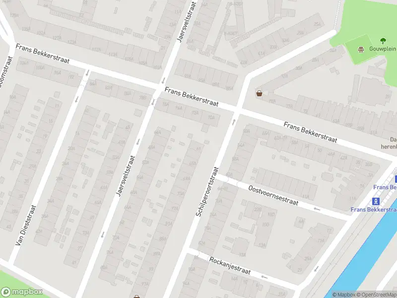 Ambulance met gepaste spoed naar de Schilperoortstraat in Rotterdam