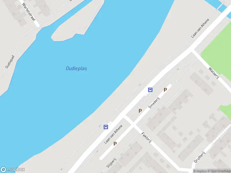 Ambulance met grote spoed naar de Kompasweg in Alkmaar