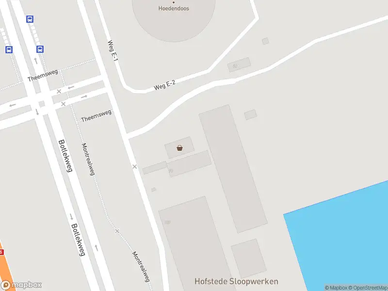 Brandweer met grote spoed naar de Montrealweg in Botlek Rotterdam