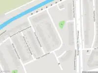 Ambulance met gepaste spoed naar de Simon Rijnbendestraat in Schiedam