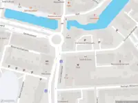 Ambulance met gepaste spoed naar de Johan de Wittstraat in Dordrecht