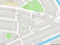 Ambulance met grote spoed naar de Keurenaerstraat in Delft