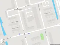 Ambulance met gepaste spoed naar de Hendrick Staetsweg in Rotterdam