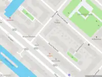 Ambulance met grote spoed naar de Gerard Ruttenhof in Amsterdam