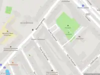 Ambulance met grote spoed naar de Van der Sluysstraat in Rotterdam