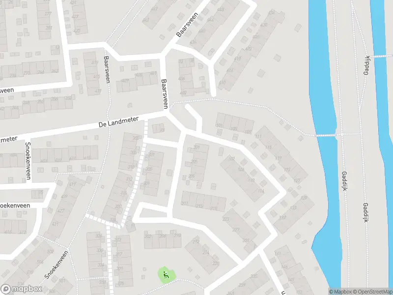 Ambulance met grote spoed naar de Snoekenveen in Spijkenisse
