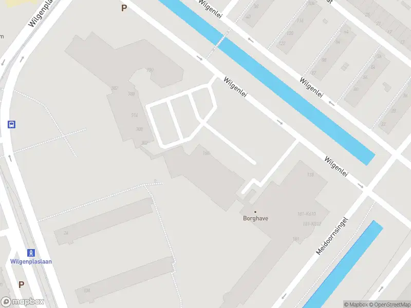 Ambulance met grote spoed naar de Wilgenlei in Rotterdam