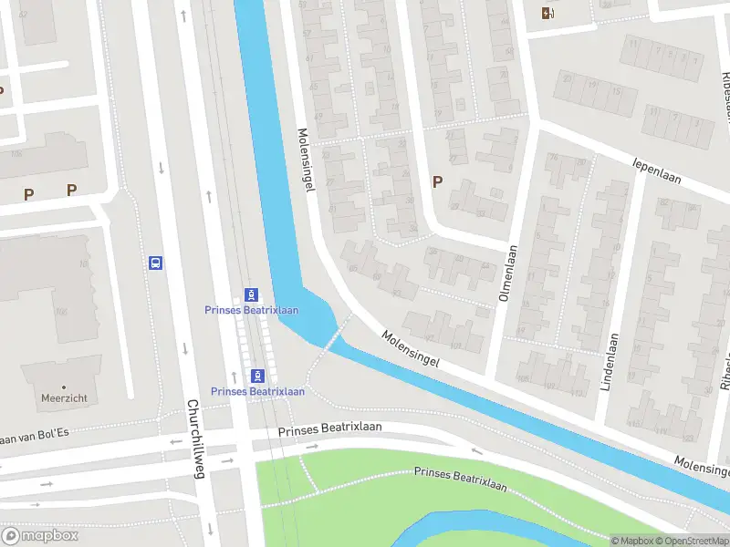 Ambulance met grote spoed naar de Molensingel in Schiedam