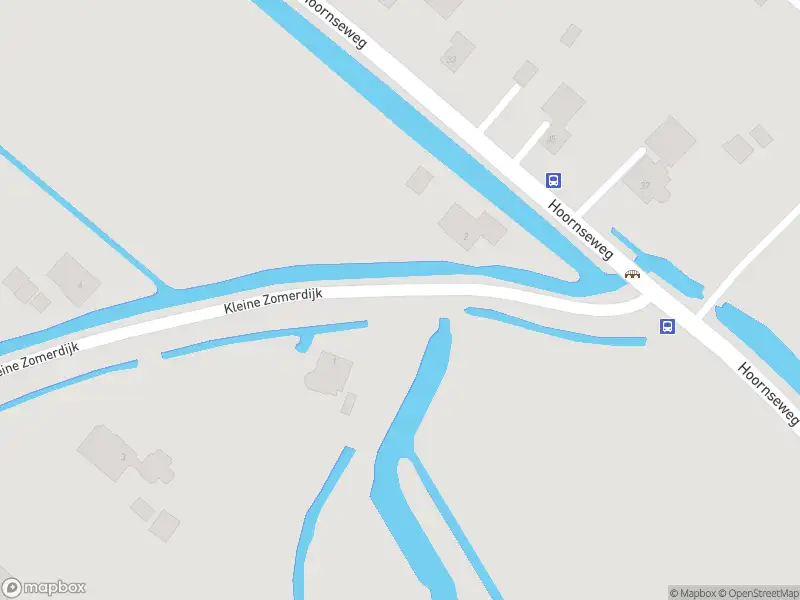 Ambulance met grote spoed naar de Kleine Zomerdijk in Wognum
