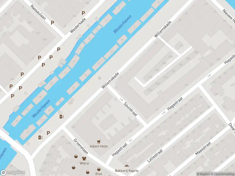 Ambulance met grote spoed naar de Spuistraat in Schiedam