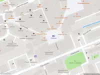 Ambulance met grote spoed naar de Stadhuisplein in Zoetermeer