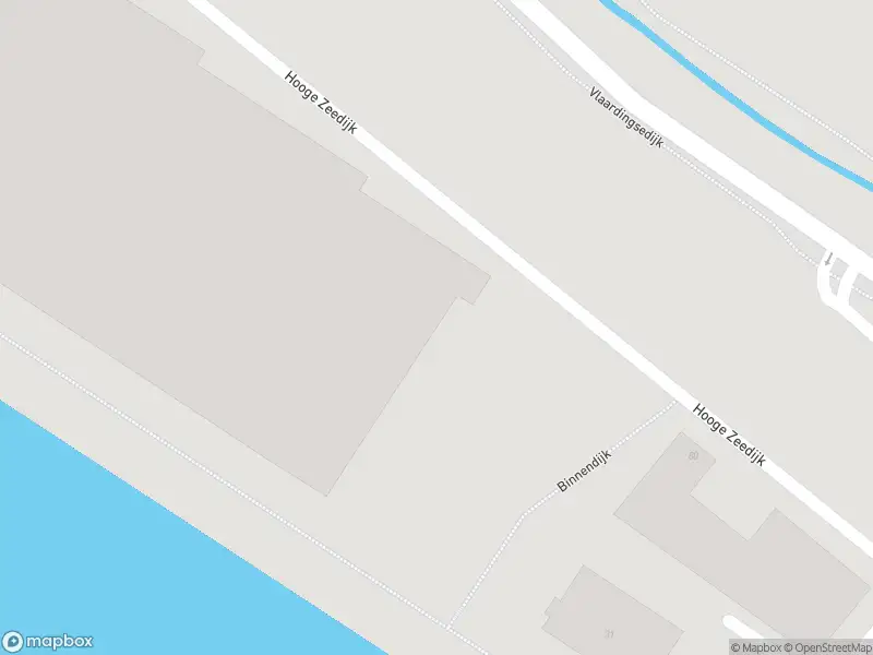 Ambulance met grote spoed naar de Hooge Zeedijk in Maassluis