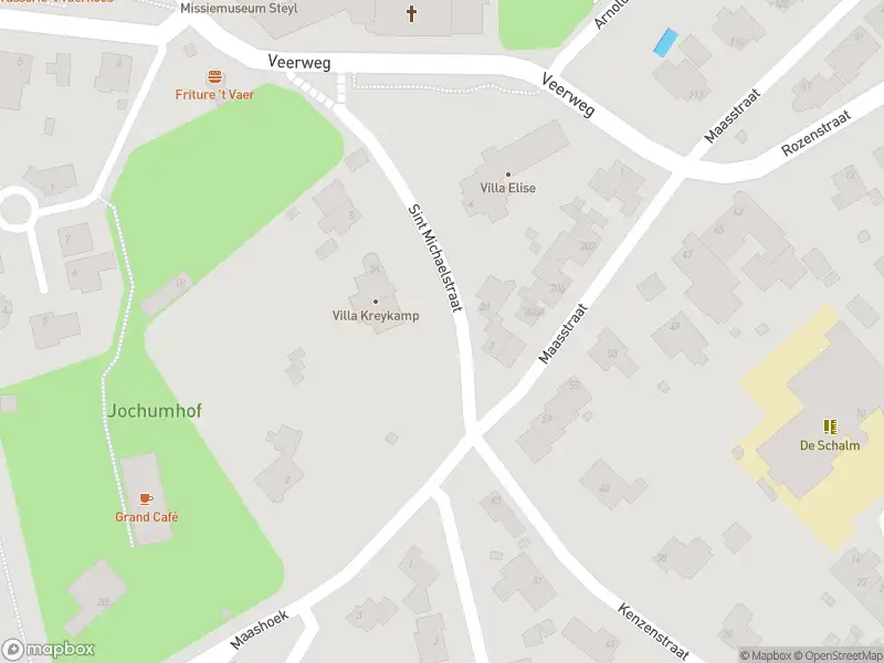 Ambulance met grote spoed naar de Sint Michaelstraat in Steyl