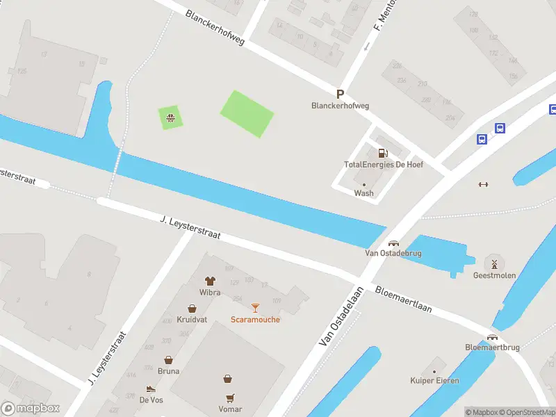 Ambulance met grote spoed naar de Lambert Doomerstraat in Alkmaar