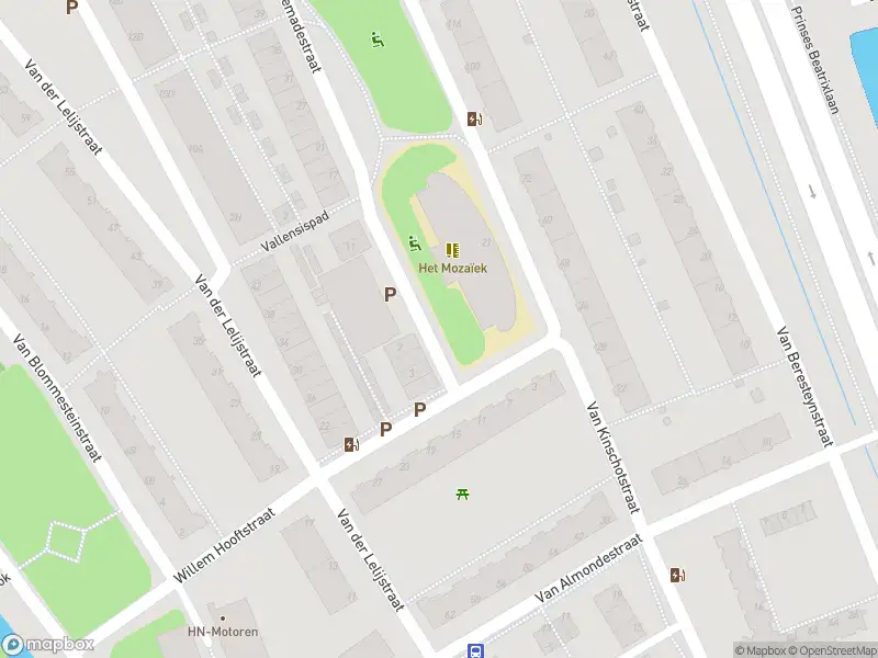 Ambulance met grote spoed naar de Van Alkemadestraat in Delft