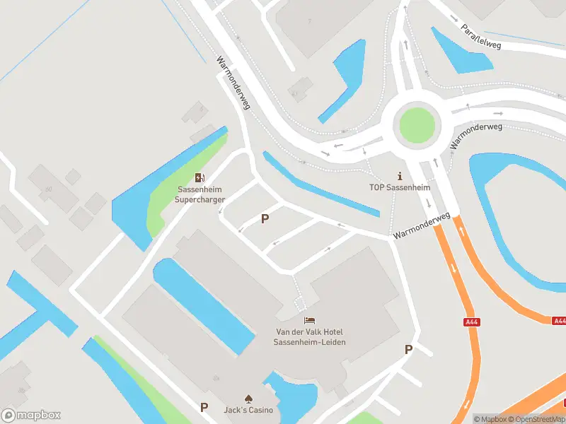 Ambulance met gepaste spoed naar de Warmonderweg in Sassenheim